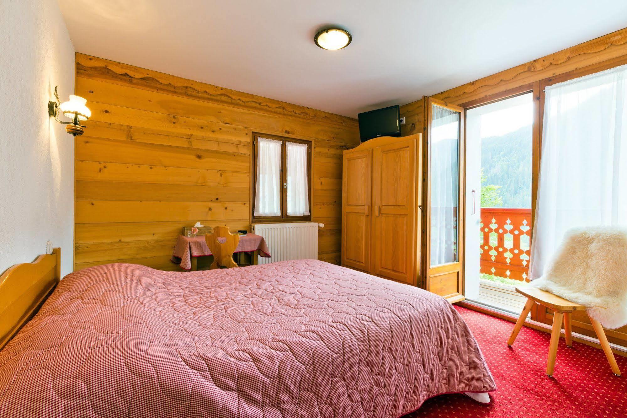 Le Roitelet Hotel Châtel Kültér fotó